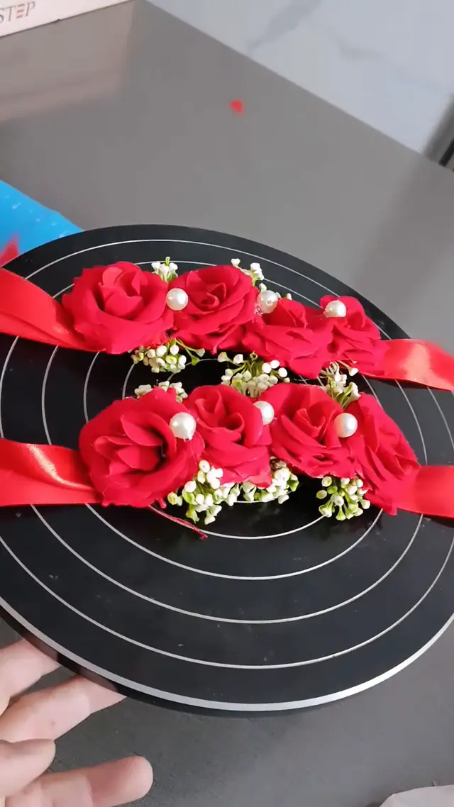 Rose kangan: Satin-ribbon floral bangles for mehndi & mayun